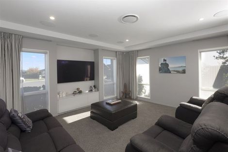 Photo of property in 10 Gerard Place, Rangiora, 7400