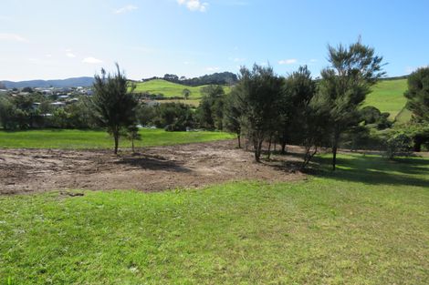 Photo of property in 9 Lori Lane, Coopers Beach, 0420