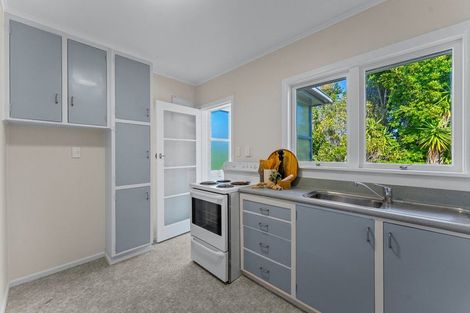 Photo of property in 2/22 Margaret Place, Milford, Auckland, 0620