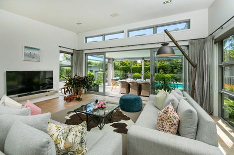 Photo of property in 35 Pounamu Avenue, Greenhithe, Auckland, 0632