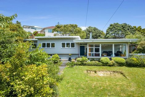 Photo of property in 4 Stephen Street, Tawa, Wellington, 5028