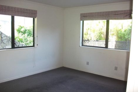 Photo of property in 29 The Crowsnest, Whitby, Porirua, 5024