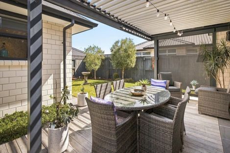 Photo of property in 6 Sarcodia Place, Papamoa Beach, Papamoa, 3118