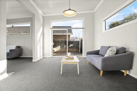 Photo of property in 64 Mckerrow Street, Shiel Hill, Dunedin, 9013