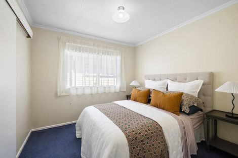 Photo of property in 19a Karamu Street, Strandon, New Plymouth, 4312