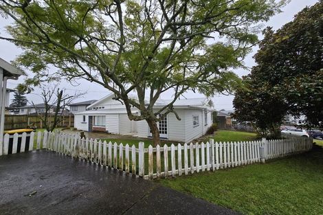 Photo of property in 3 Peverill Crescent, Papatoetoe, Auckland, 2025