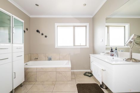 Photo of property in 21 Hewlings Street, Geraldine, 7930