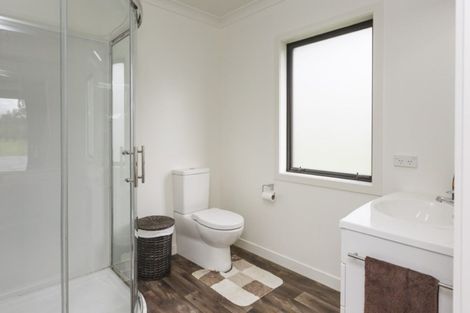 Photo of property in 18 Melford Lane, Bunnythorpe, Palmerston North, 4470