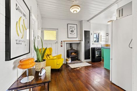 Photo of property in 34 Government Road, Raglan, 3225