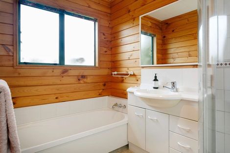 Photo of property in 19 Lakewood Drive, Nukuhau, Taupo, 3330