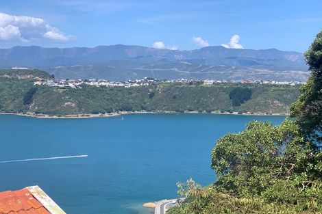 Photo of property in 13 Palliser Road, Roseneath, Wellington, 6011