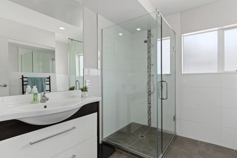 Photo of property in 237c Oceanbeach Road, Mount Maunganui, 3116