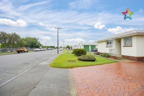 Photo of property in 49 Mauchline Street, Wallacetown, 9816