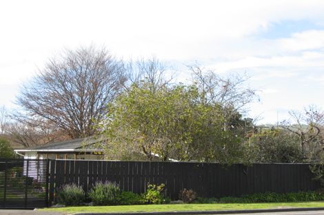 Photo of property in 136 Napier Road, Havelock North, 4130