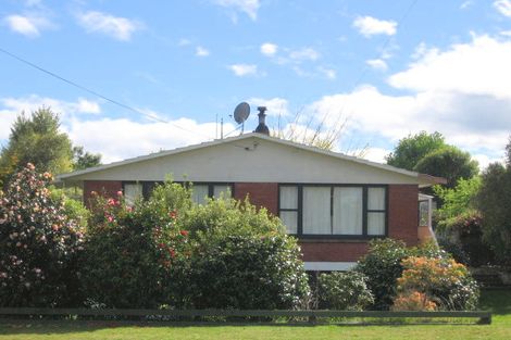 Photo of property in 50 Hawai Street, Two Mile Bay, Taupo, 3330