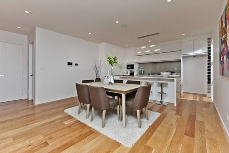 Photo of property in 18 Spyglass Street, Red Beach, 0932