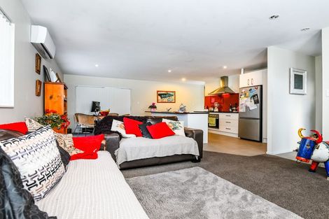 Photo of property in 116 Popokatea Drive, Takanini, 2112