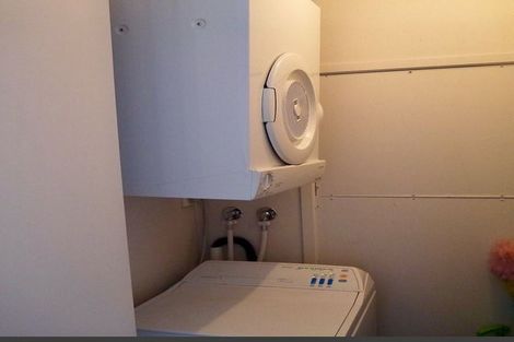 Photo of property in 1b/5 Charlotte Street, Eden Terrace, Auckland, 1021