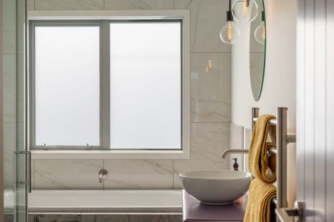 Photo of property in 7 Tapuhikura Street, Waikanae, 5036