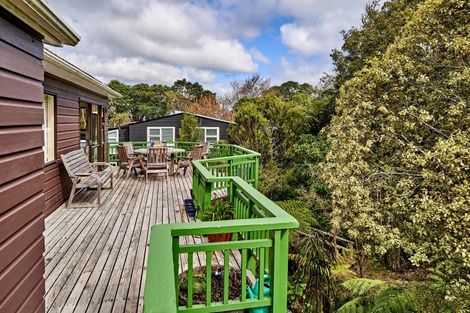 Photo of property in 2 Lady Bell Grove, Lowry Bay, Lower Hutt, 5013