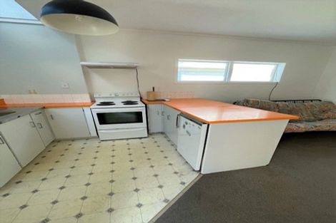 Photo of property in 53 Hawker Street, Mount Victoria, Wellington, 6011