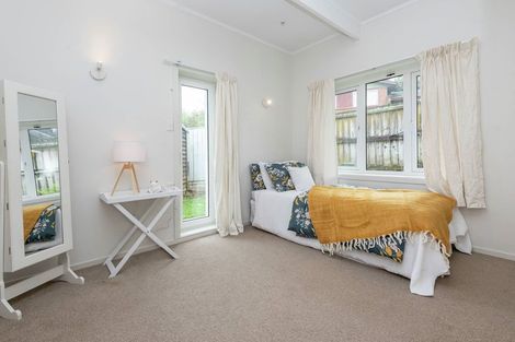 Photo of property in 2/19 Haseler Crescent, Howick, Auckland, 2014