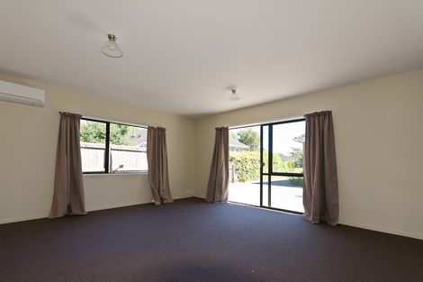 Photo of property in 5 Auburn Avenue, Upper Riccarton, Christchurch, 8041
