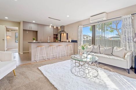 Photo of property in 28 Malahide Drive, Flat Bush, Auckland, 2019