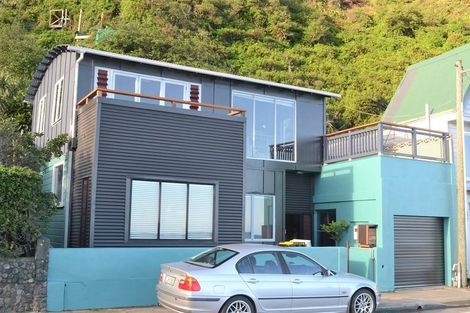 Photo of property in 32 Owhiro Bay Parade, Owhiro Bay, Wellington, 6023