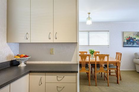 Photo of property in 1/246 Great North Road, Henderson, Auckland, 0612