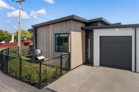 Photo of property in 2/5 Mears Road, Saint Andrews, Hamilton, 3200