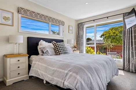 Photo of property in 95 Kendal Avenue, Burnside, Christchurch, 8053