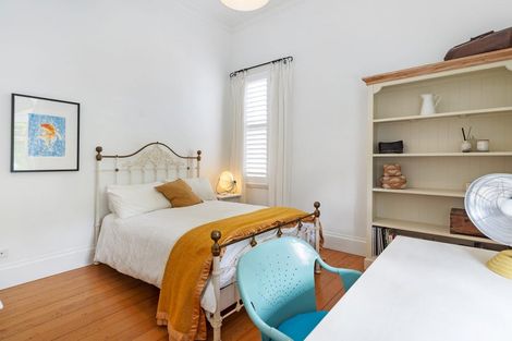 Photo of property in 38 Church Street, Devonport, Auckland, 0624