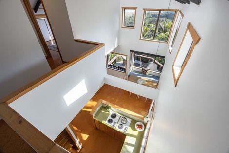 Photo of property in 101b Garden Road, Piha, New Lynn, 0772