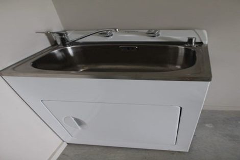 Photo of property in 28 Trauzer Place, Flagstaff, Hamilton, 3210