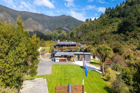 Photo of property in 102 Boons Valley Road, Waikawa, Picton, 7220