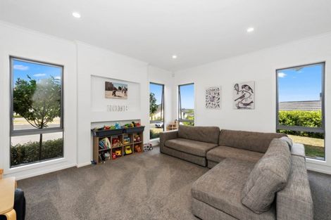 Photo of property in 9 Miranda Place, Flagstaff, Hamilton, 3210