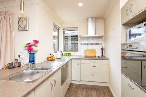 Photo of property in 72b Marshland Road, Shirley, Christchurch, 8061