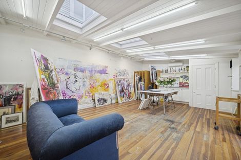 Photo of property in 17 Park Street, Thorndon, Wellington, 6011