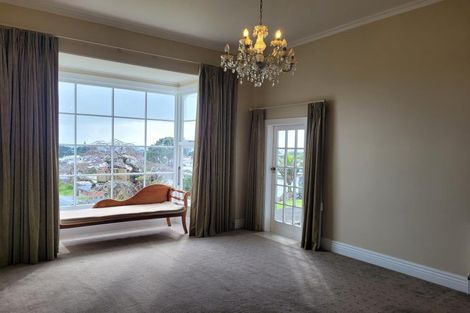 Photo of property in 103 Fulford Street, New Plymouth, 4310