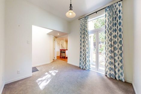 Photo of property in 204 Sydney Street West, Thorndon, Wellington, 6011