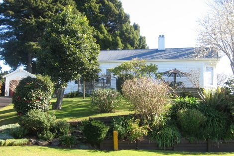 Photo of property in 6 Mccall Place, Opaheke, Papakura, 2113