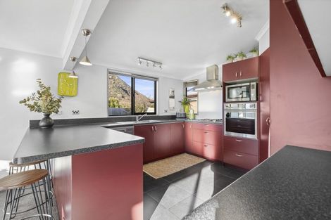 Photo of property in 11 Juno Place, Wanaka, 9305