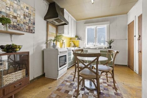 Photo of property in 13 Queen Mary Avenue, Epsom, Auckland, 1023