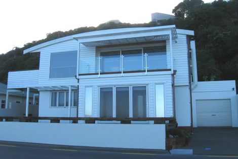 Photo of property in 35 Moana Road, Plimmerton, Porirua, 5026