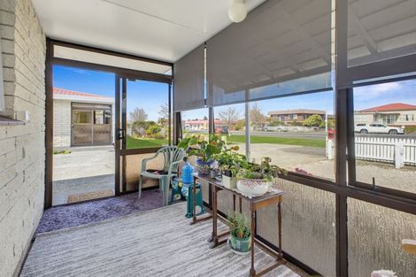 Photo of property in 84 Broadway, Stratford, 4332