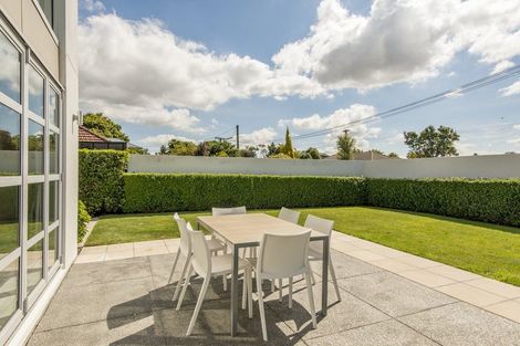 Photo of property in 72 Wai-iti Terrace, Bryndwr, Christchurch, 8052