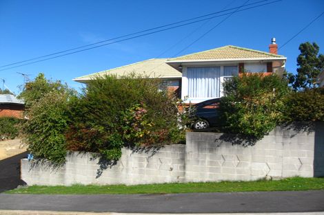 Photo of property in 33 Brockville Road, Glenross, Dunedin, 9011