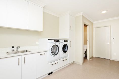 Photo of property in 9 Barker Place, Waikiwi, Invercargill, 9810