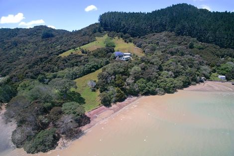 Photo of property in 225 Okura Bay Road, Totara North, Kaeo, 0479